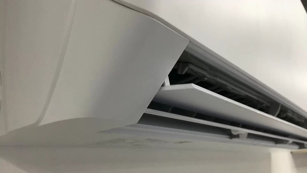 Настенный кондиционер Gree PULAR INVERTER R32 GWH24AGDXE-K6DNA4C