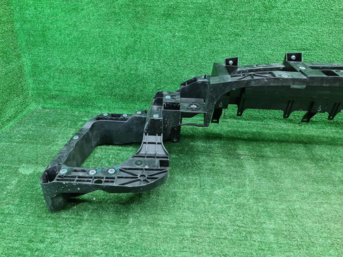 Телевизор Lixiang L7 (2022-н.в.)