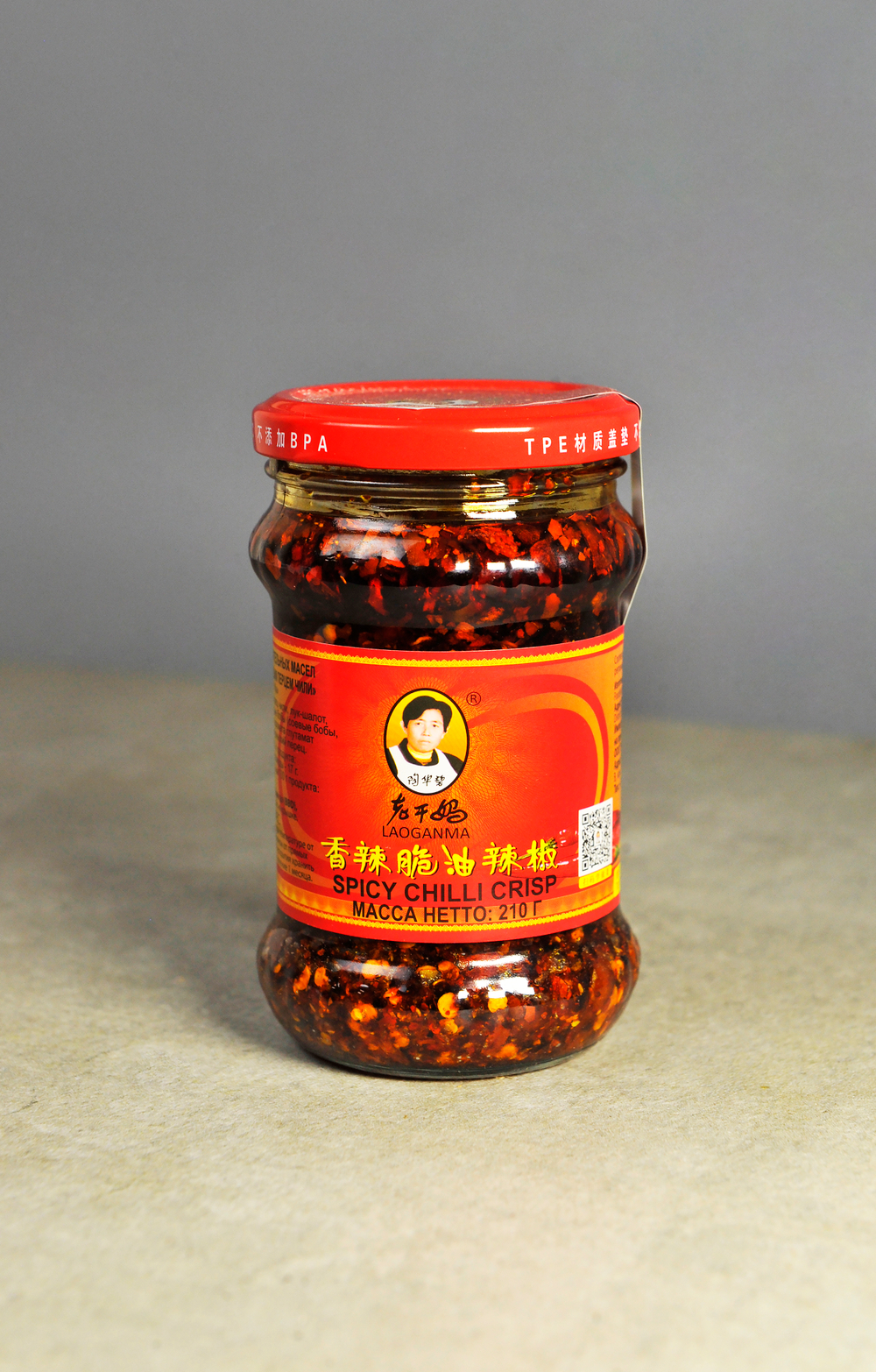 Острый соус с кольраби и арахис. Lao Gan Ma, 210 г.