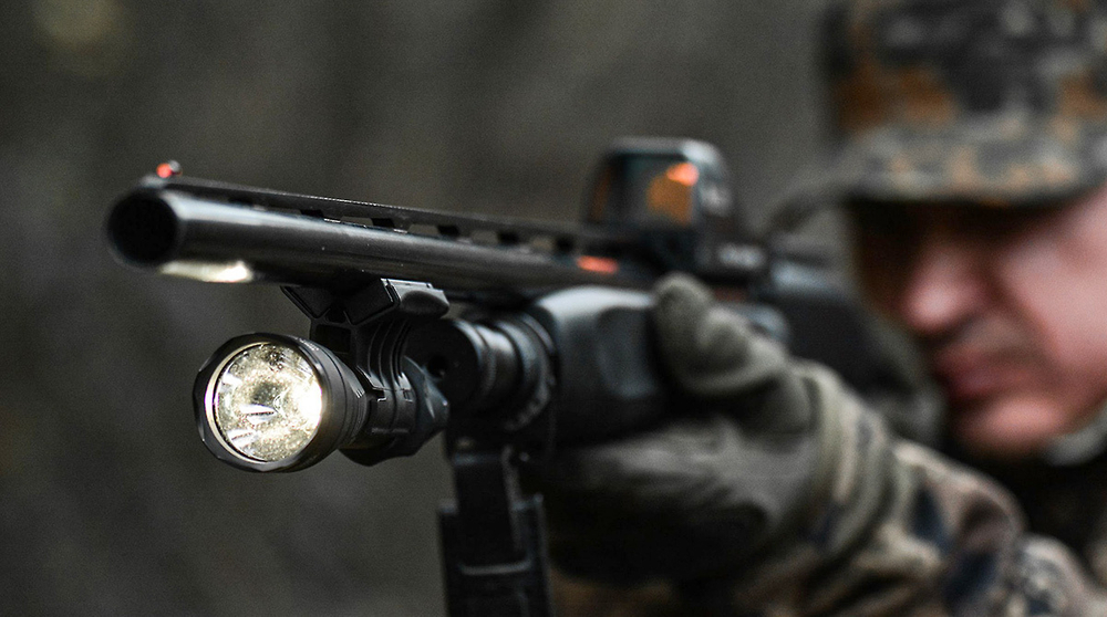 Фонарь Armytek Dobermann Hunting Kit [F02004C] Набор для охоты