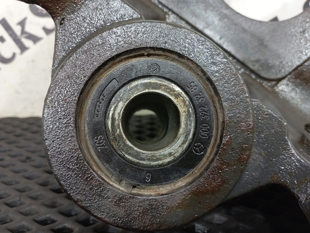 Кронштейн передней рессоры