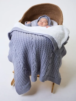 Вязаный конверт на выписку для новорожденного теплый