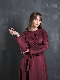 Платье с кушаком /бордовая клетка