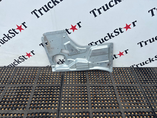 Кронштейн стеклоподъёмника правый 2023г.