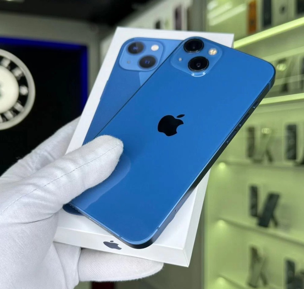 iPhone 13, 128 ГБ б/у