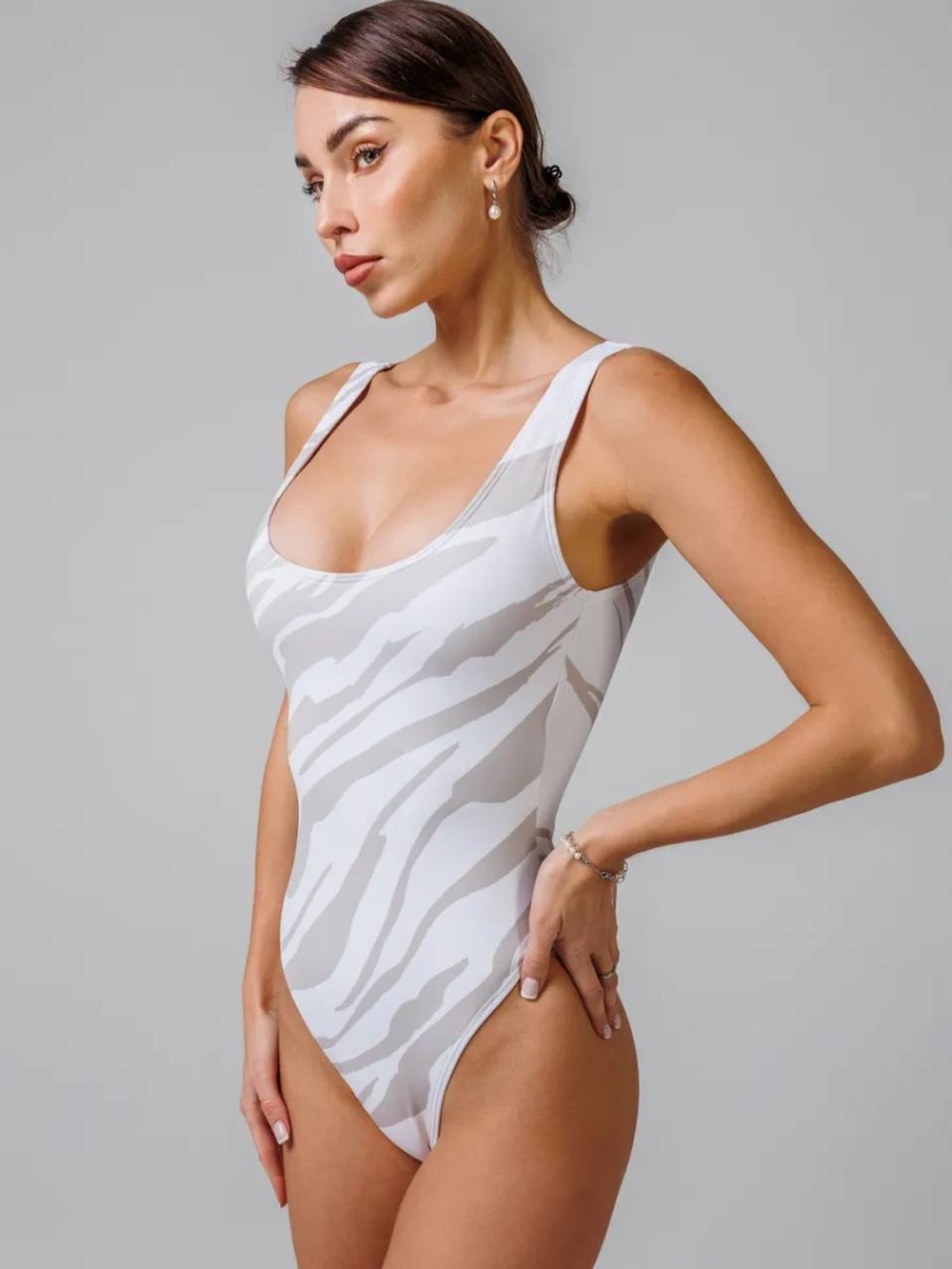 Слитный купальник Зебра Белая, размер M