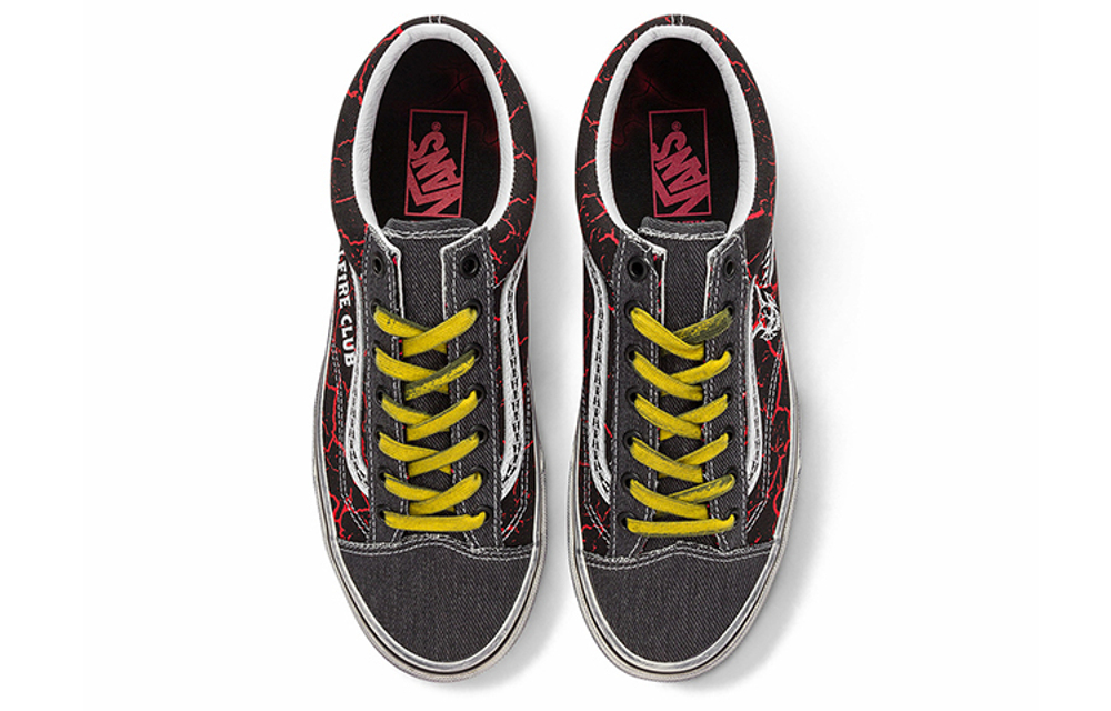 Stranger Things X Vans Style 36