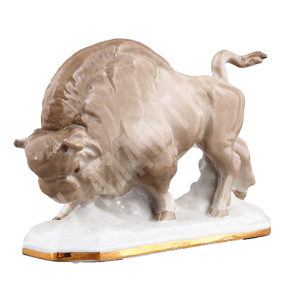 Фарфоровая скульптура. Зубр. С. И Вайнштейн-Машурина. Вербилки. 1950-60-е гг.