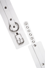 Белые мягкие кожаные оковы с люверсами