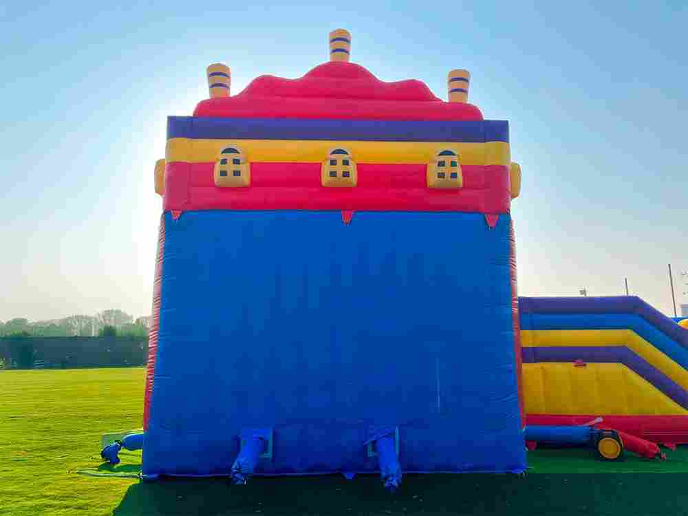 Коммерческий надувной батут «Затерянный остров», 10*9*6 м