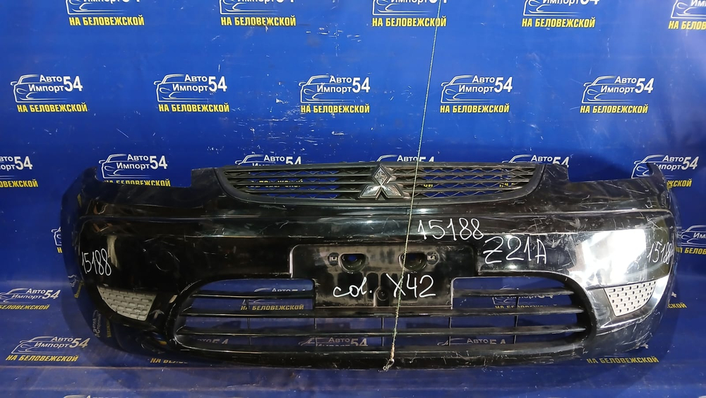 Бампер передний MITSUBISHI COLT 2008-2012