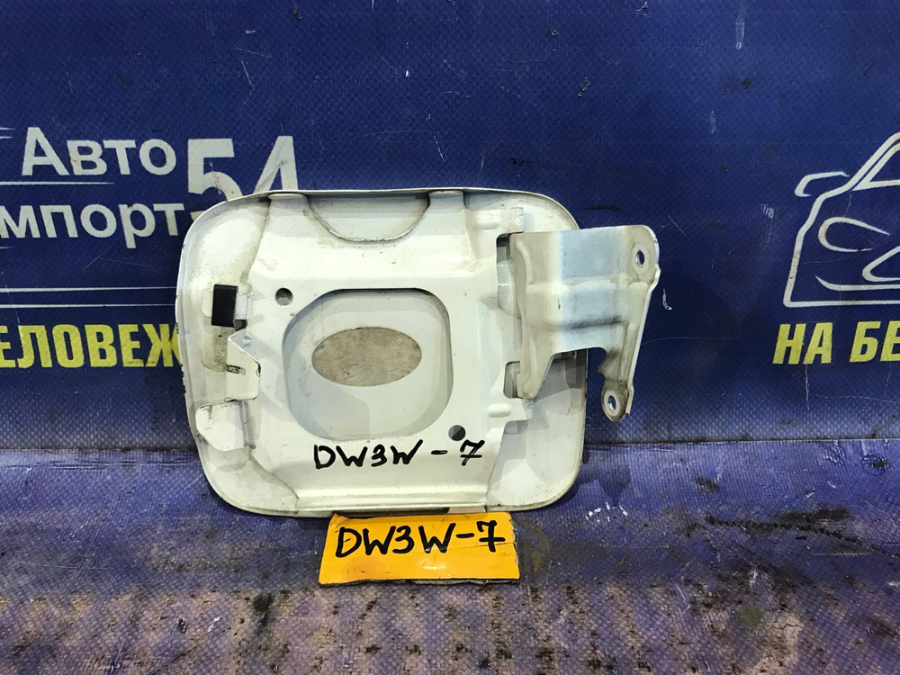 Лючок бензобака MAZDA DEMIO 1998