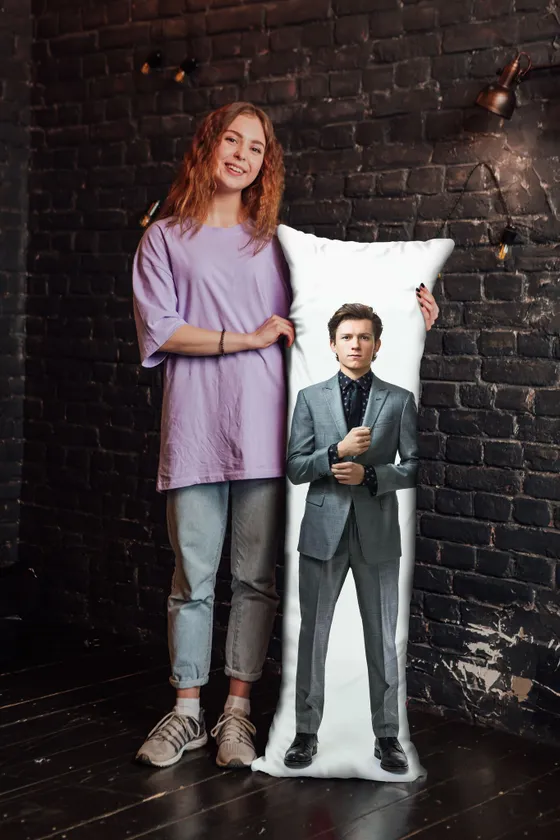 Дакимакура Том Холланд №2