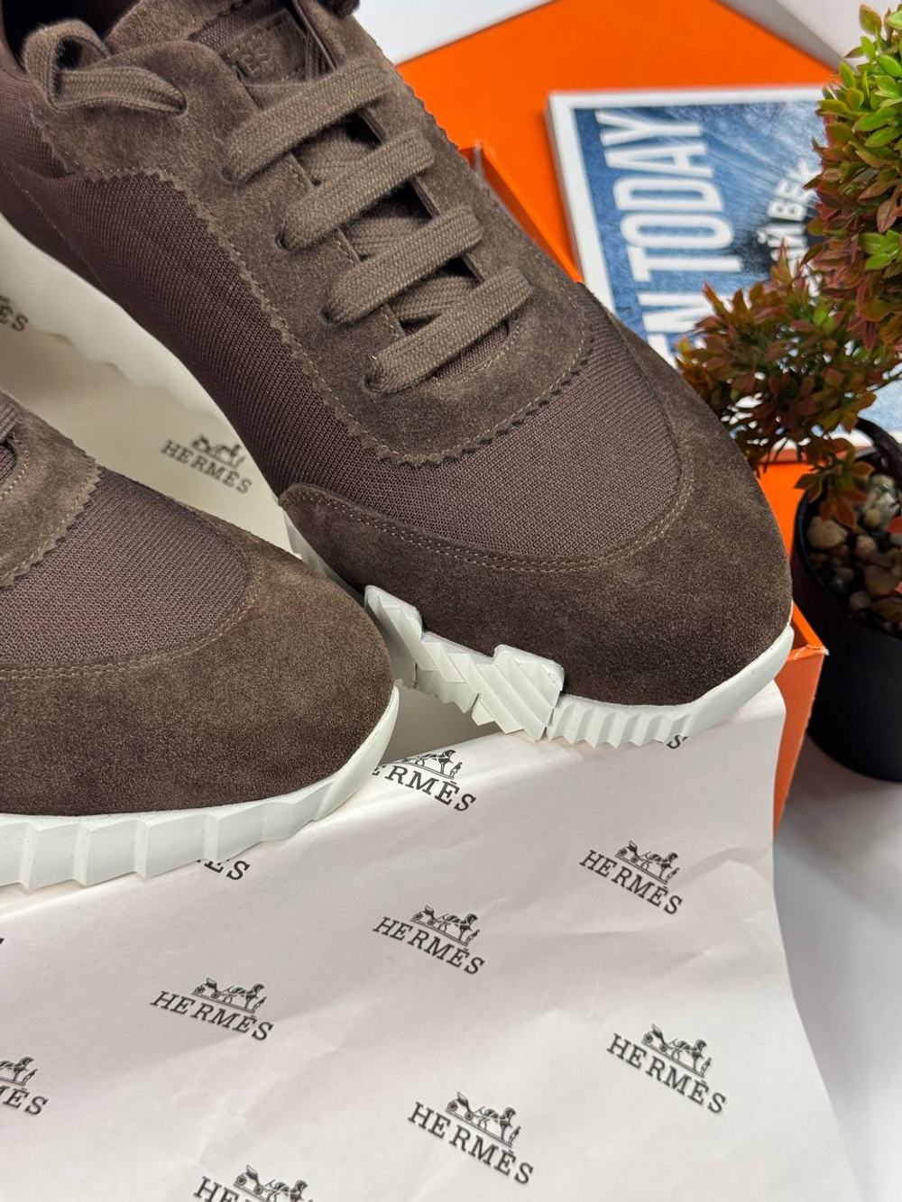 Кроссовки Hermes
