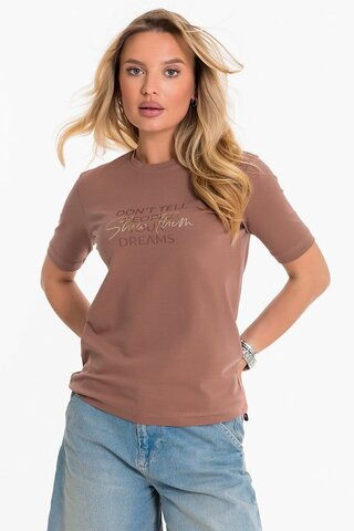 Футболка кофейного цвета