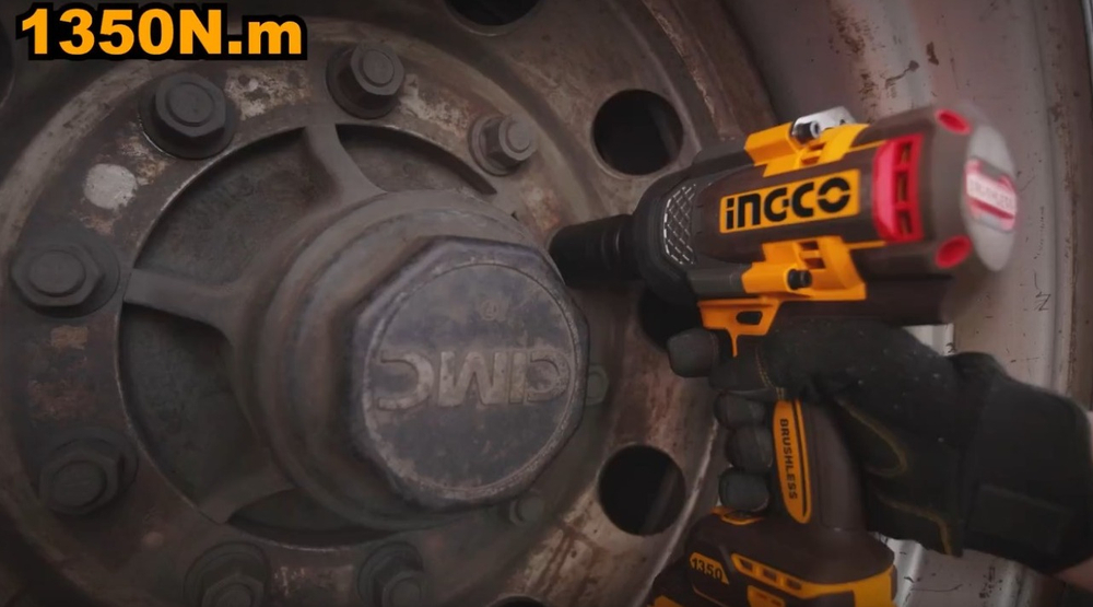Аккумуляторный бесщеточный ударный гайковерт INGCO CIWLI20135 INDUSTRIAL 20 В 1/2" 1350 Нм / 1900 Нм