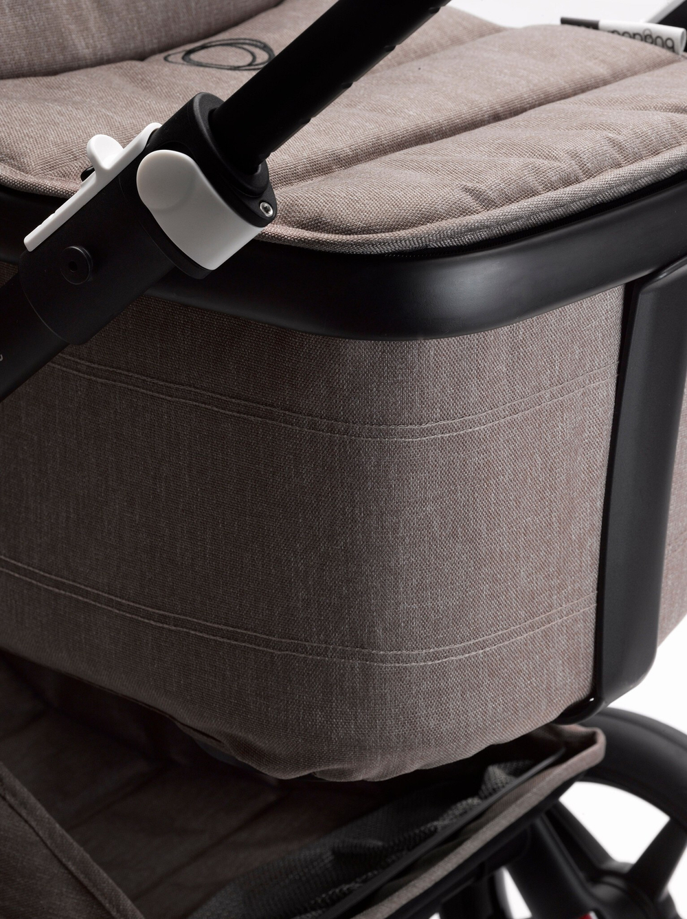 Коляска 2 в 1 Bugaboo Fox 2 Mineral Complete Black/Taupe, черный/темно-серый