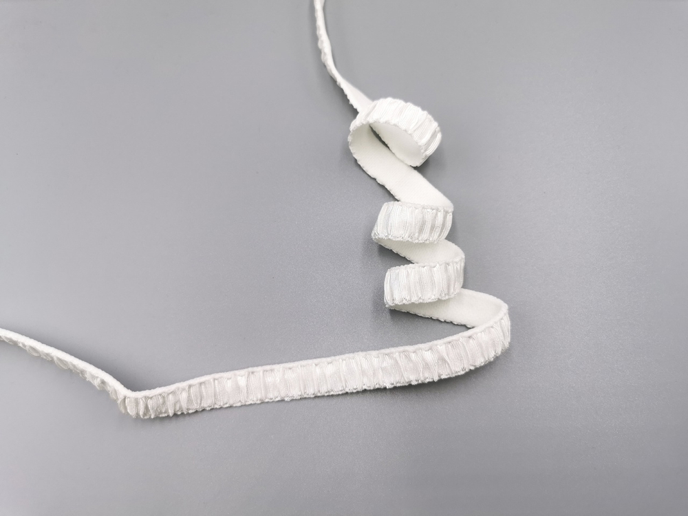 Бретелечная резинка со сборкой и блеском, 12 мм, белый, (Арт: BR960/12-001), м