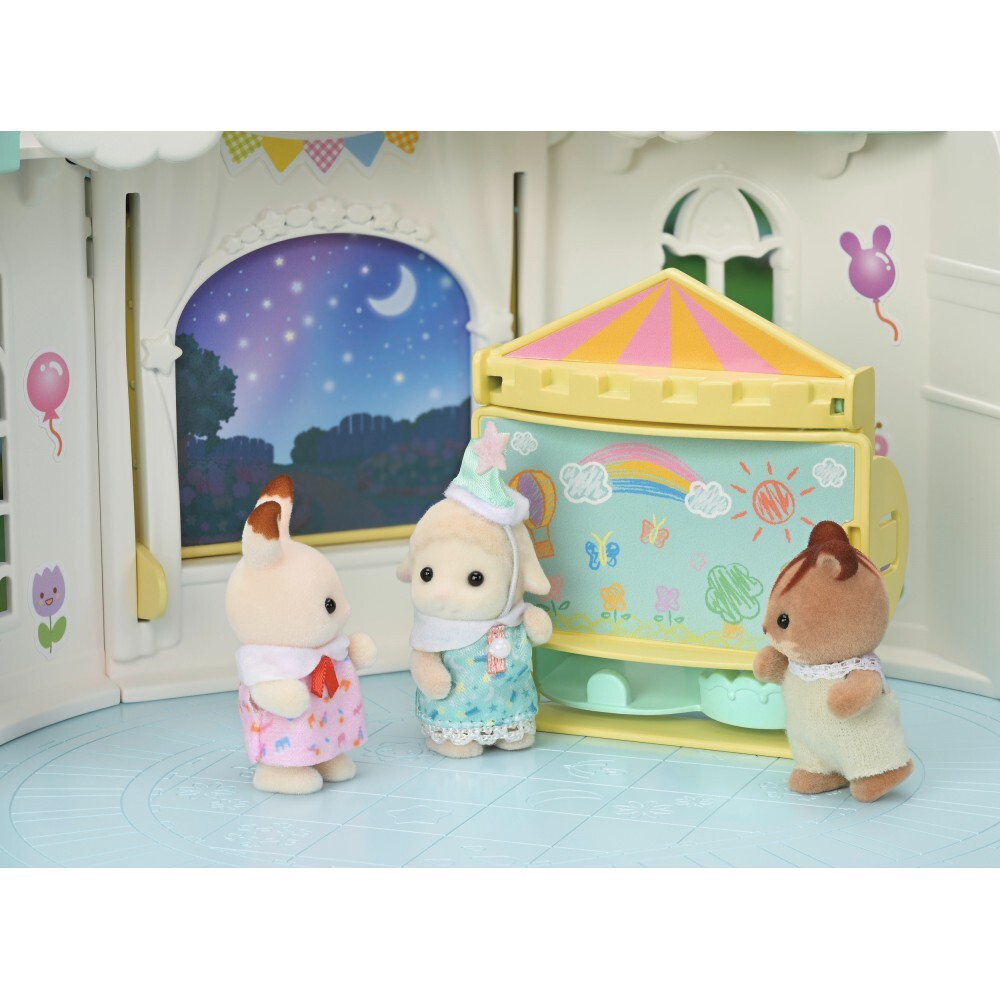 Sylvanian Families - Красочная детская + кролик с поникшими ушами 5743 / артикул   5743  / GTIN 5054131057438