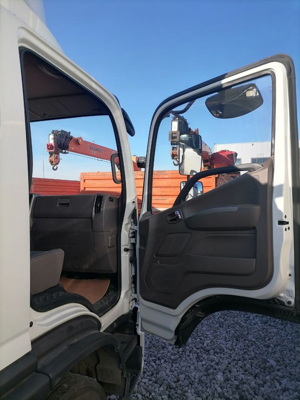 Foton AUMARK 4x2 Бортовой (Евроборт) (кат. С) N0B0 (Бортовой, Дизельный, 3,8 л, 166 л.с., МТ)