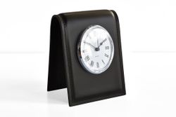 ЧАСЫ D103 на подставке из кожи цвет цвет ШОКОЛАД