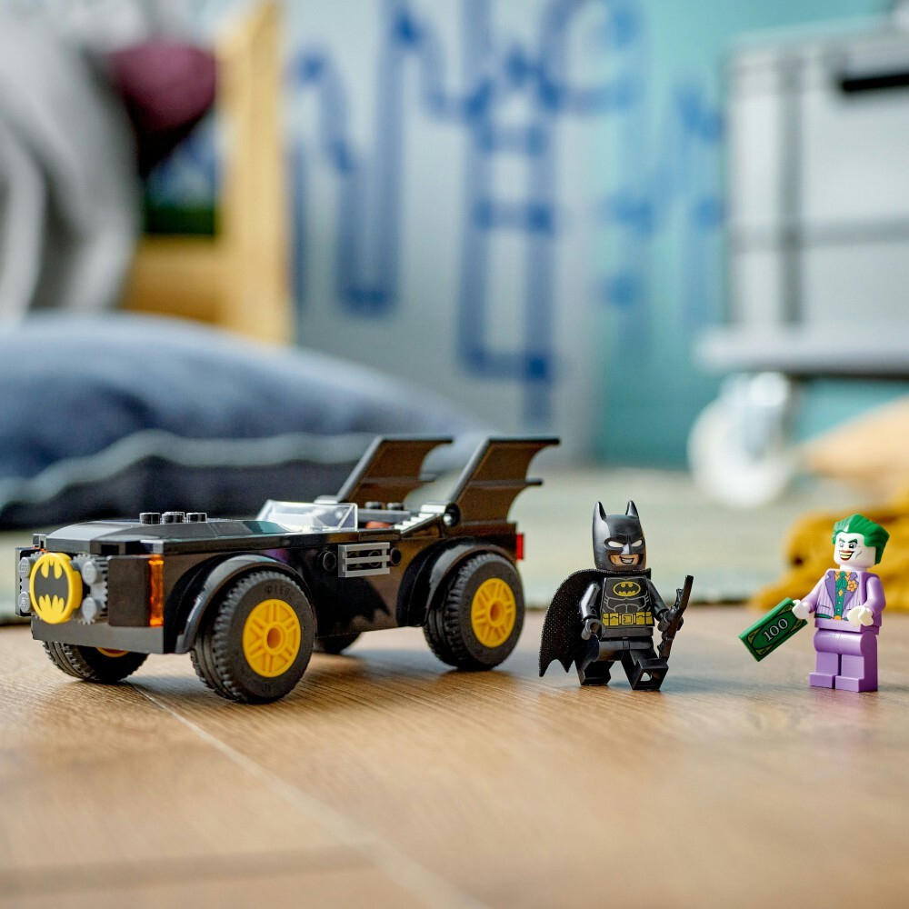 LEGO DC Comics Super Heroes — Погоня на Бэтмобиле: Бэтмен против Джокера 76264