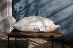 Подушка средняя 50х68 German Grass Downline Silk Down Grass