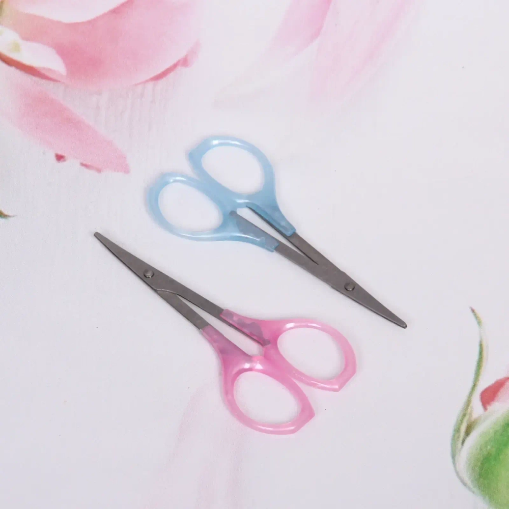 Ножницы маникюрные в пакете «Ultramarine», для кутикулы, узкие, пластиковые ручки, 9,5*4см