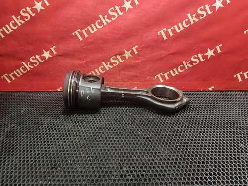 Поршень с шатуном