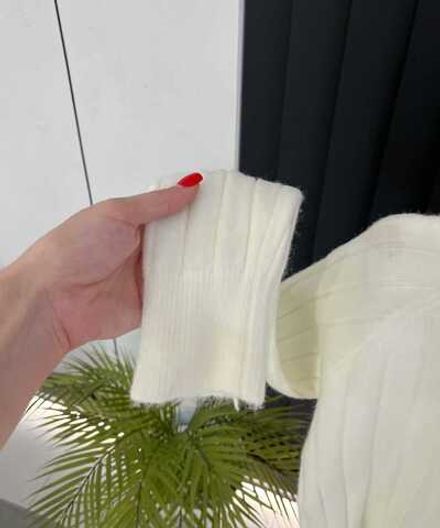 Свитер 6810098 Fabrika