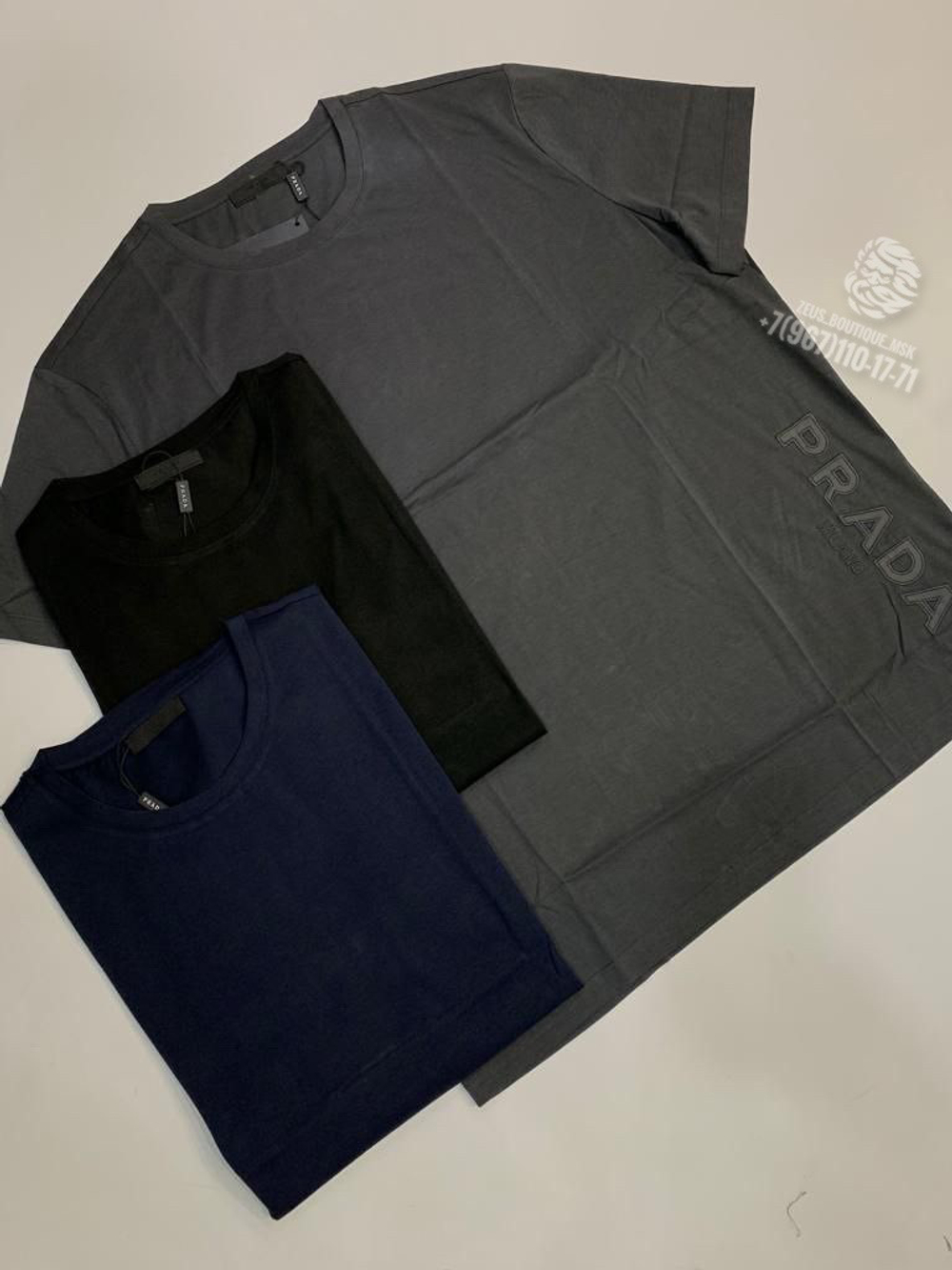 Футболка Prada