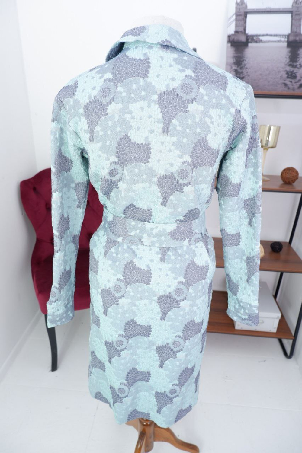 Пальто летнее оригинальное 44 размер