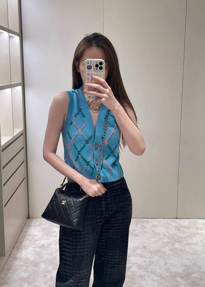 Жилет CHANEL