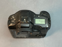 Canon EOS-1D Mark II 518.238 Кадров