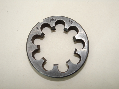 Плашка М45х1,5 d=75мм