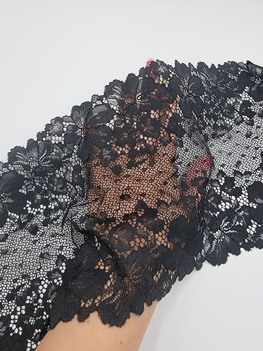 Кружево эластичное черное КС27 (17 см)