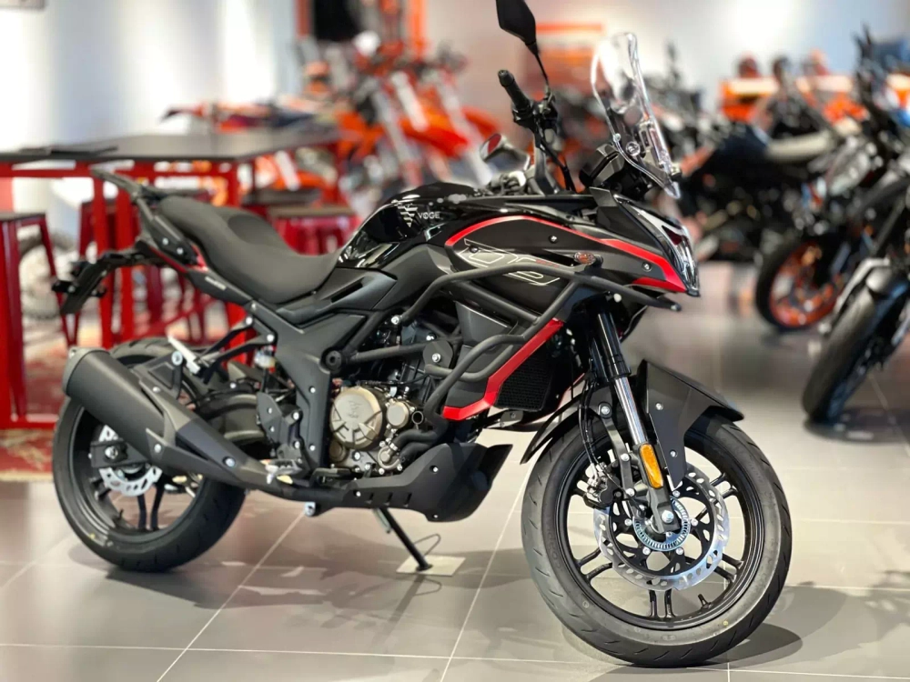 VOGE 300DS 2025
