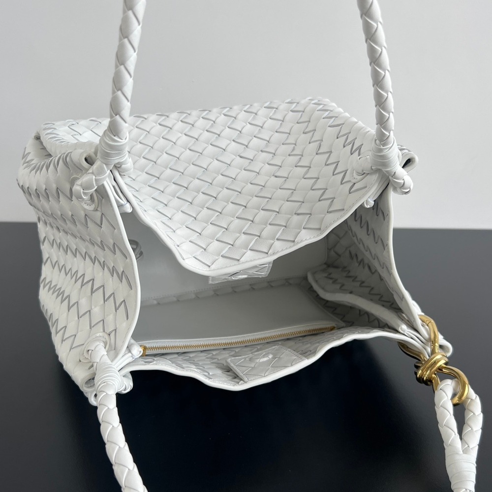 Bottega Veneta Large Parachute 30 cm