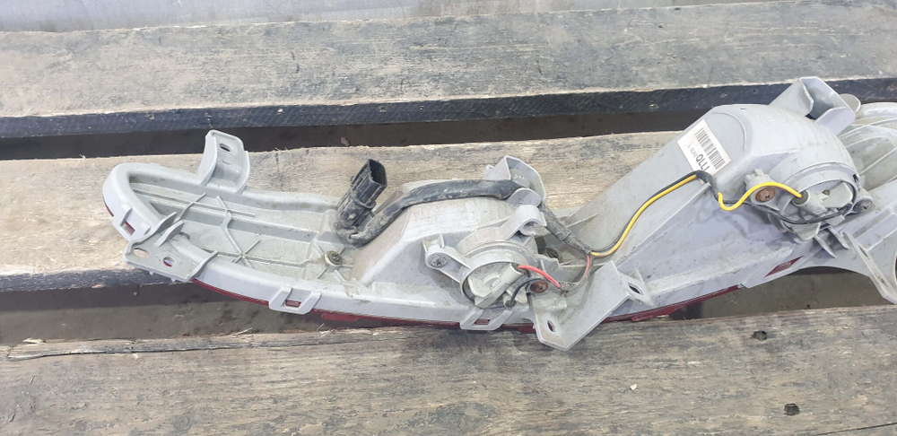 ПТФ задний левый Kia Sportage 4 (QL) 16-18 Б/У Оригинал 92405D9200