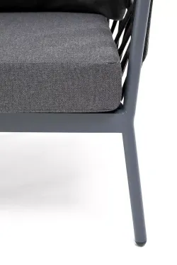 "Диего" кресло плетеное из роупа, каркас алюминий темно-серый (RAL7024) муар, роуп темно-серый круглый, ткань темно-серая 027