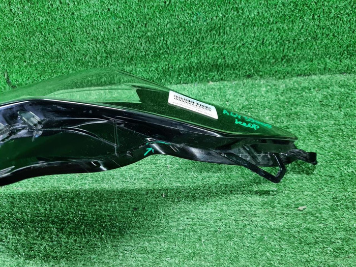 Стекло фары левое Toyota Camry xv70 (2020-н.в.)