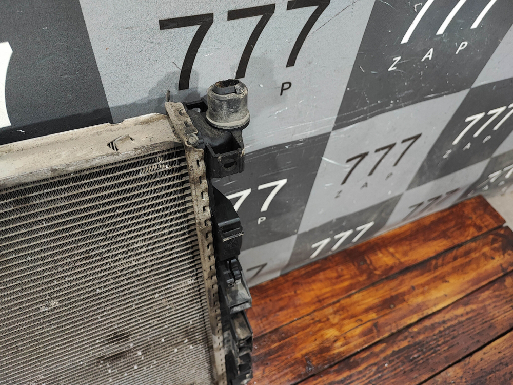 Радиатор двигателя Mercedes M-Class GL (W164) Б/У Оригинал A2515000503