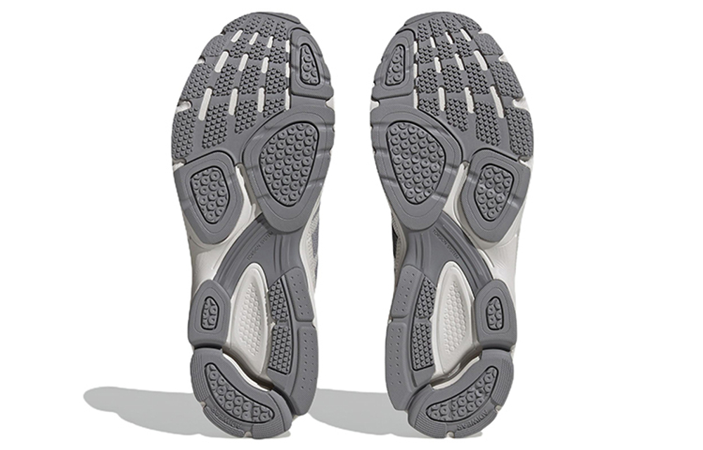 Кроссовки Adidas Spiritain 2000