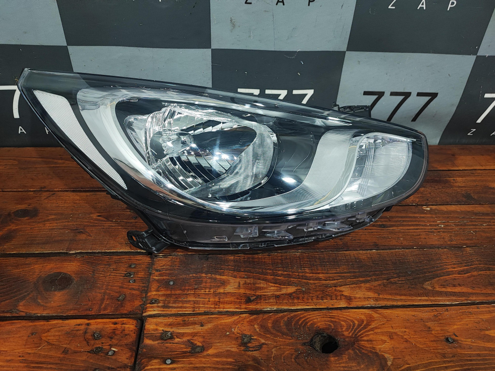 Фара правая Hyundai Solaris 1 10-14 Новая DEPO 2211160RMLDEM2