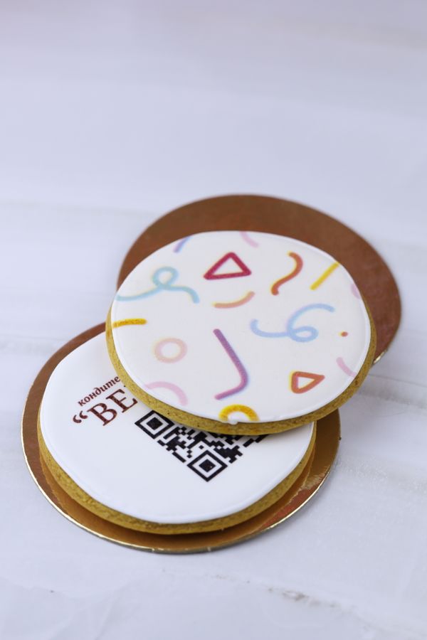 Круглый пряник с логотипом на заказ