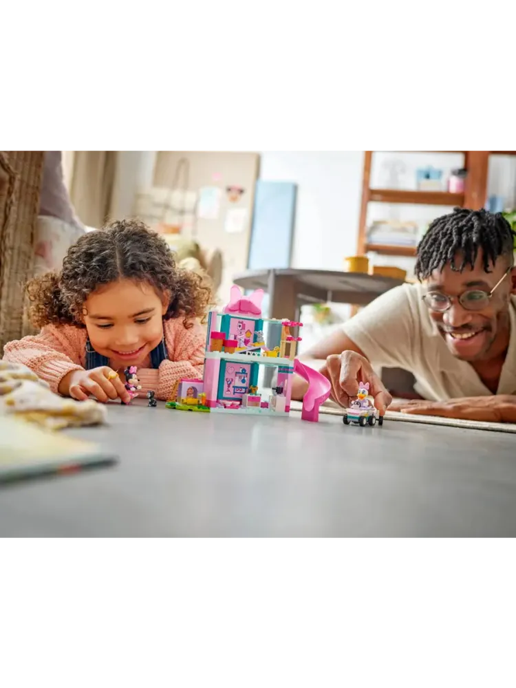 Конструктор Disney 43274 Минни и гостиница для животных