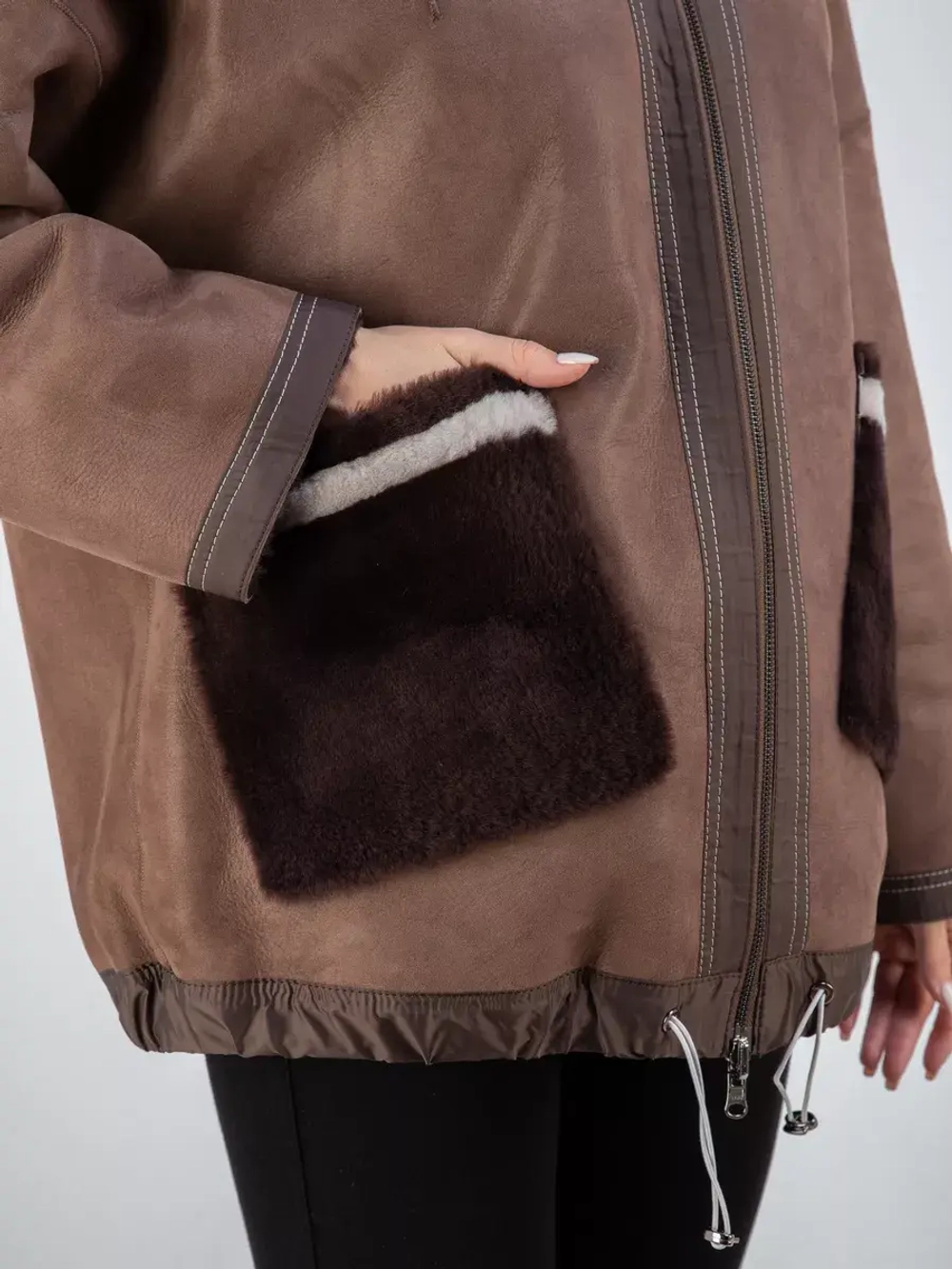 Дубленка натуральная с капюшоном двухсторонняя