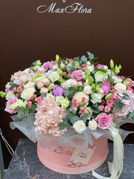 Букет в коробке М-22