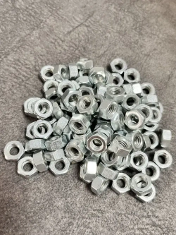 Гайка М6 шестигранная оцинкованная - 100 штук