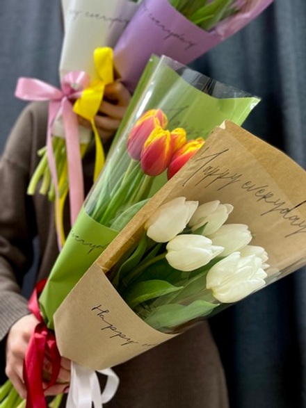 Букет «7 тюльпанов